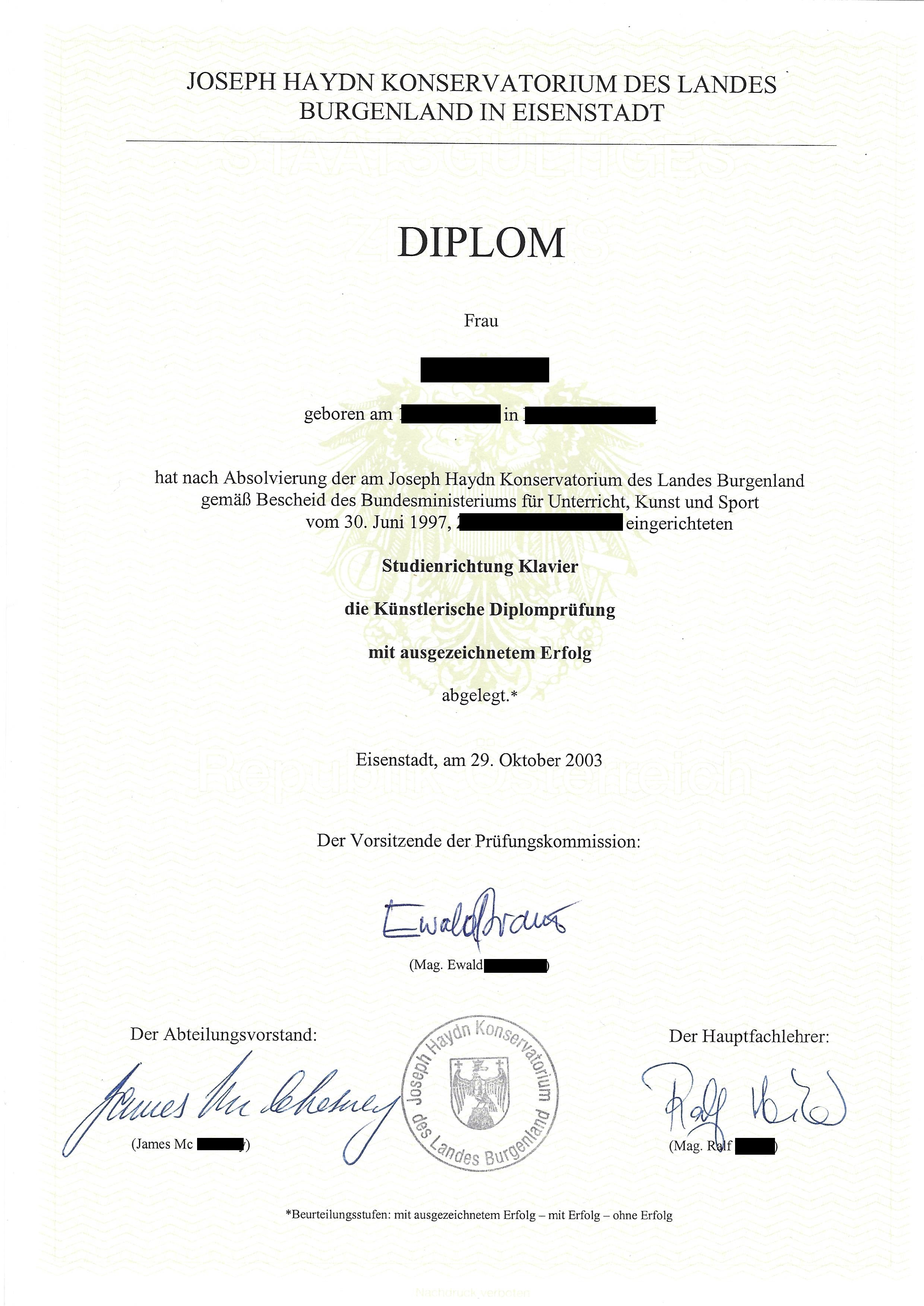 Sample diploma from Austria